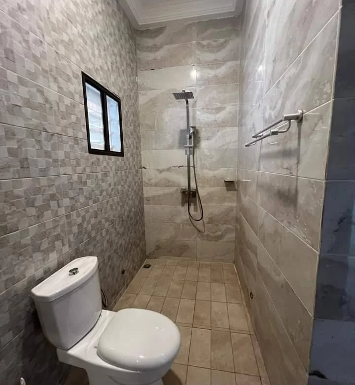Appartement Meublé de 3 Chambres à Louer – Fidjrossè Togbin Plage - BENIN-IMMO
