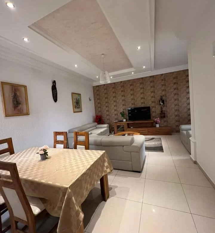 Appartement Meublé de 3 Chambres à Louer – Fidjrossè Togbin Plage - BENIN-IMMO