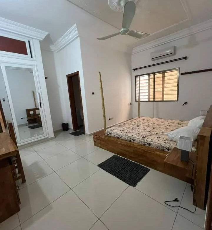 Appartement Meublé de 3 Chambres à Louer – Fidjrossè Togbin Plage - BENIN-IMMO
