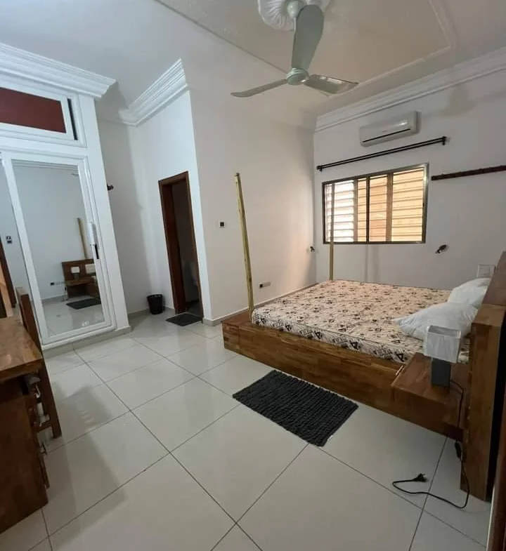 Appartement Meublé de 3 Chambres à Louer – Fidjrossè Togbin Plage - BENIN-IMMO