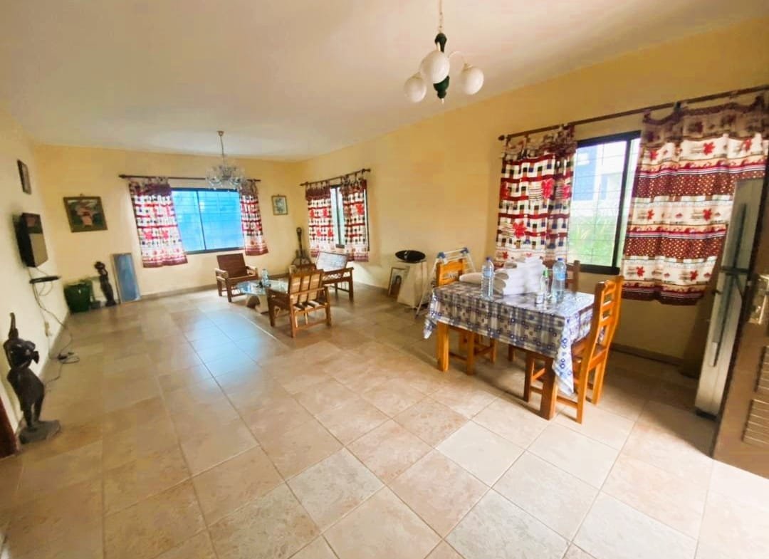 Villa duplex de 5 chambres et 2 salons à vendre à Fidjrossè Plage - BENIN-IMMO