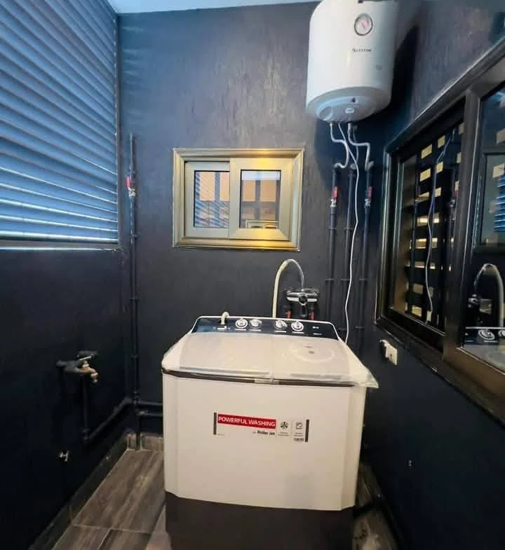 Appartement Meublé de 3 Pièces à Louer à Fidjrossè - BENIN-IMMO