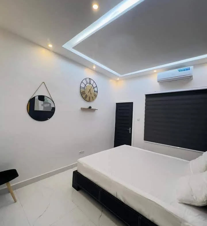 Appartement Meublé de 3 Pièces à Louer à Fidjrossè - BENIN-IMMO