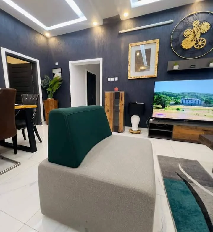 Appartement Meublé de 3 Pièces à Louer à Fidjrossè - BENIN-IMMO
