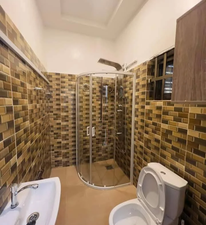 Appartement Meublé de 3 Pièces à Louer à Fidjrossè - BENIN-IMMO