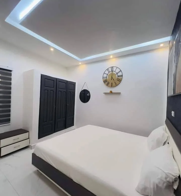 Appartement Meublé de 3 Pièces à Louer à Fidjrossè - BENIN-IMMO