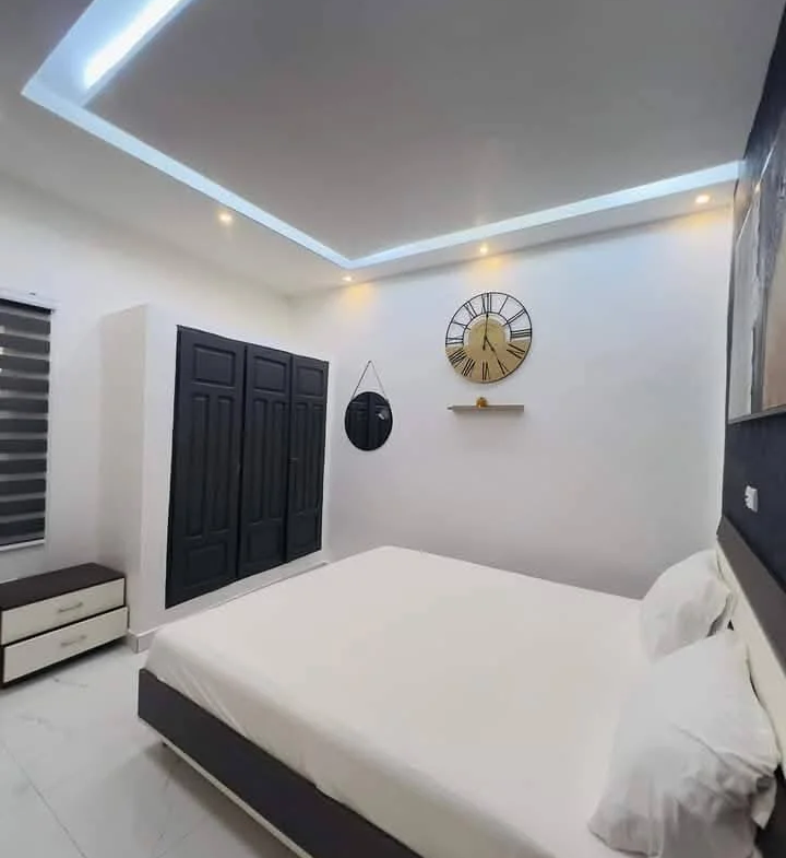 Appartement Meublé de 3 Pièces à Louer à Fidjrossè - BENIN-IMMO