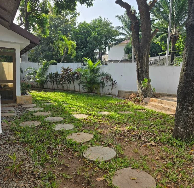 Coquette Villa Basse à Louer - Haie Vives, Cadjehoun, Cotonou - BENIN-IMMO