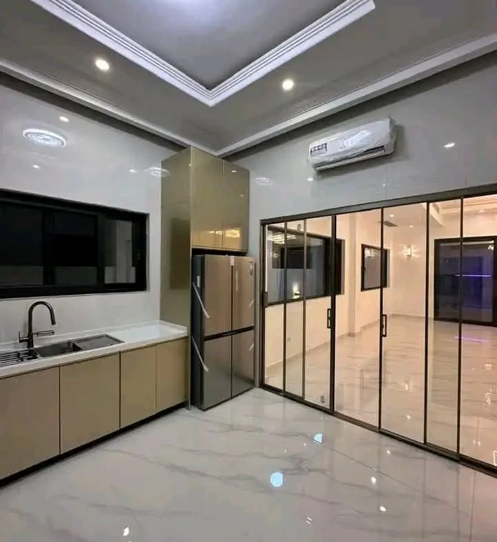 Deux Villas Modernes avec Piscine et vue sur mer à Louer à Fidjrossè Plage - BENIN-IMMO