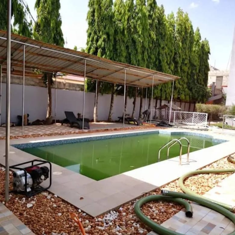 Villa R+2 avec Piscine et Espaces Verts à Vendre à Calavi Zopah - BENIN-IMMO
