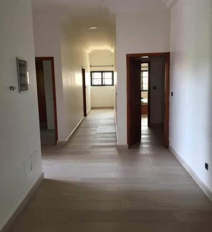 Appartement de 4 Chambres à Louer à Haie-Vive - Cotonou - BENIN-IMMO