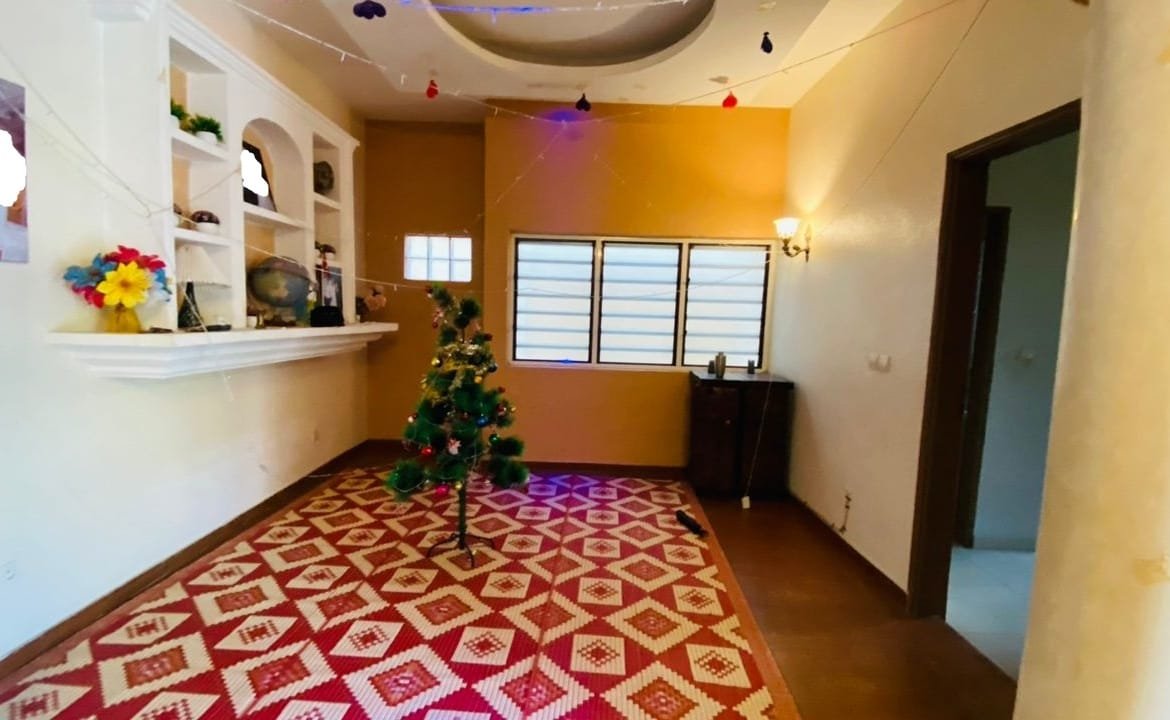 Villa de 4 Chambres à Louer à Fidjrossè Plage - Cotonou - BENIN-IMMO
