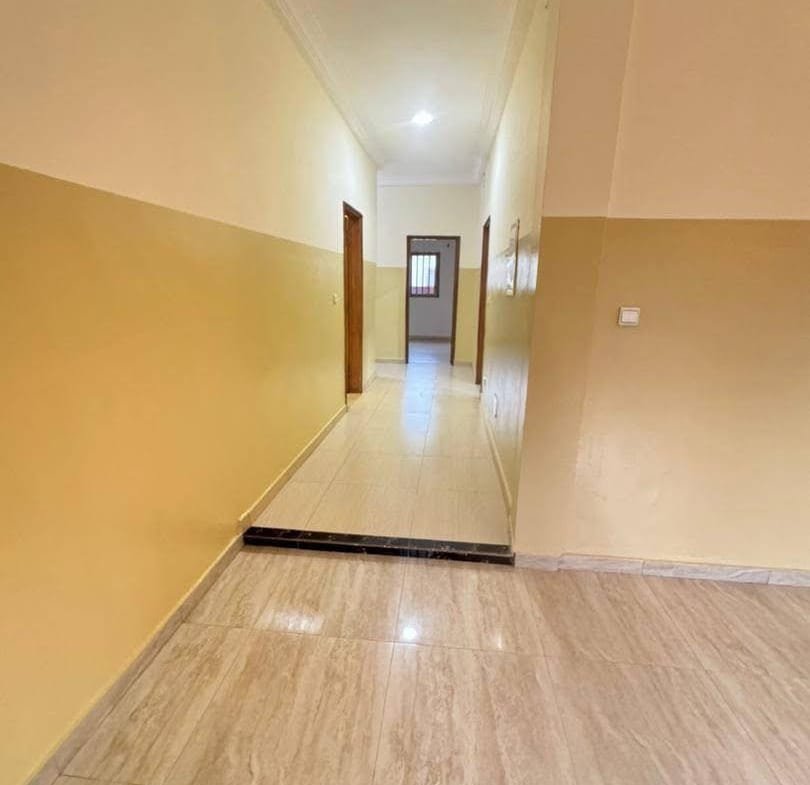À Vendre : Immeuble de Standing au Bord des Pavés à Arconville - BENIN-IMMO