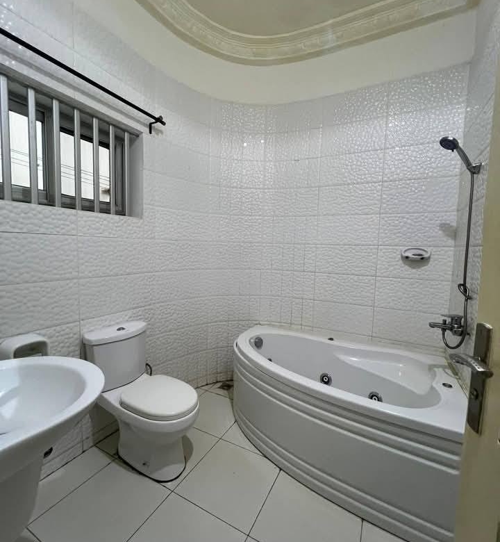Appartement 4 Chambres à louer Fidjrossè - BENIN-IMMO