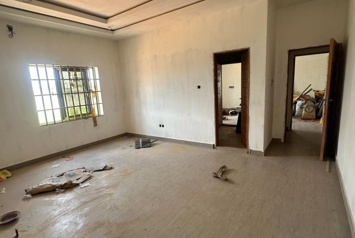 Appartement 4 Pièces Fidjrossè 500k - BENIN-IMMO
