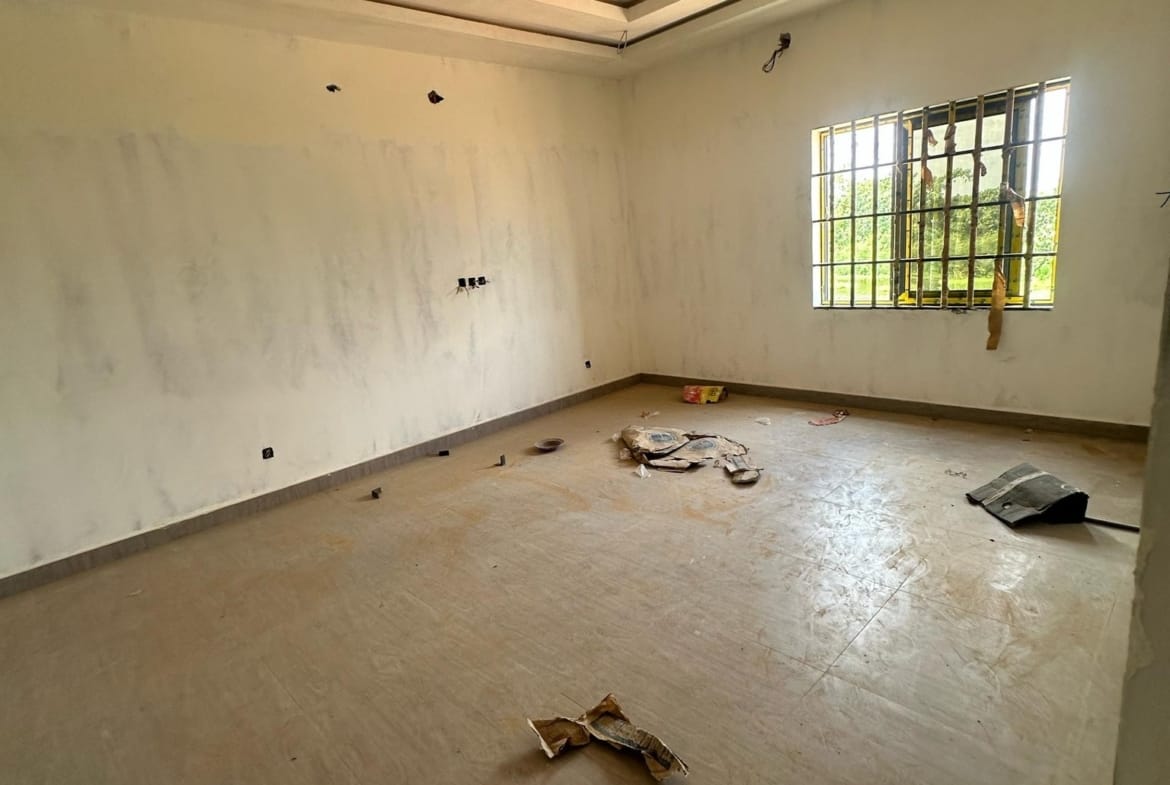 Appartement 4 Pièces Fidjrossè 500k - BENIN-IMMO