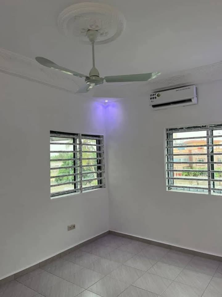 Des Appartements 4 Pièces à Fidjrossè Togbin Plage