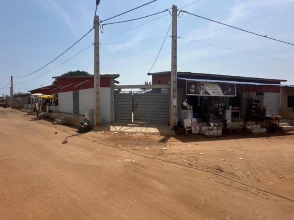 Maison locative à vendre - Calavi Aïtchédji