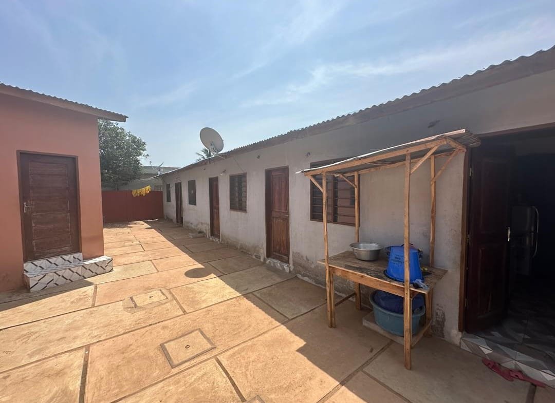 Maison locative à vendre - Calavi Aïtchédji - BENIN-IMMO