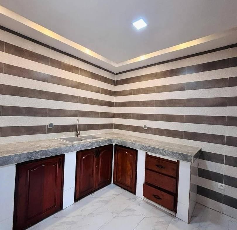Villa 5 Chambres à louer - Les Cocotiers Cotonou - BENIN-IMMO