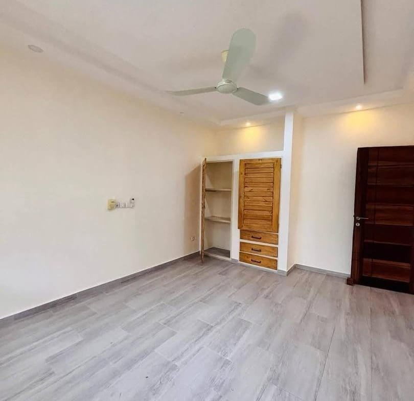 Villa 5 Chambres à louer - Les Cocotiers Cotonou - BENIN-IMMO