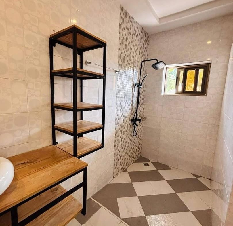 Villa 5 Chambres à louer - Les Cocotiers Cotonou - BENIN-IMMO