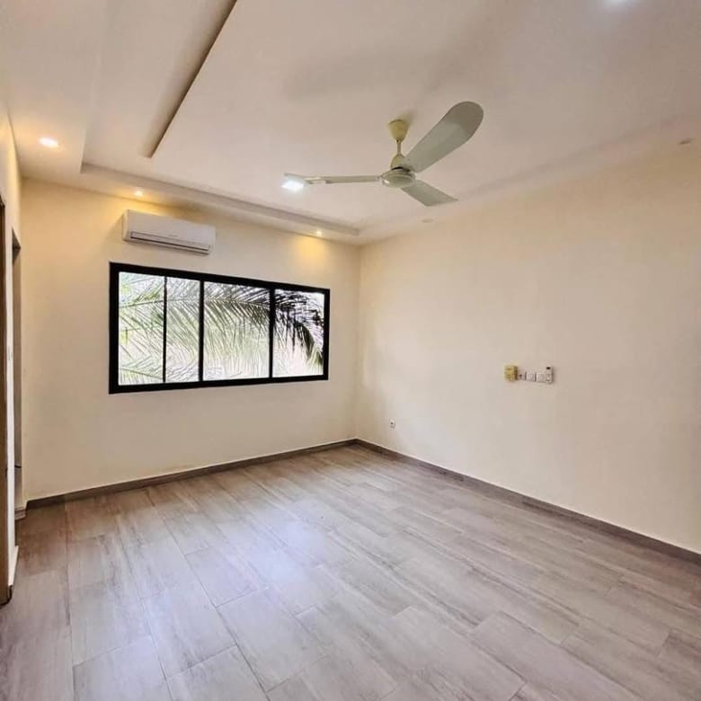 Villa 5 Chambres à louer - Les Cocotiers Cotonou - BENIN-IMMO