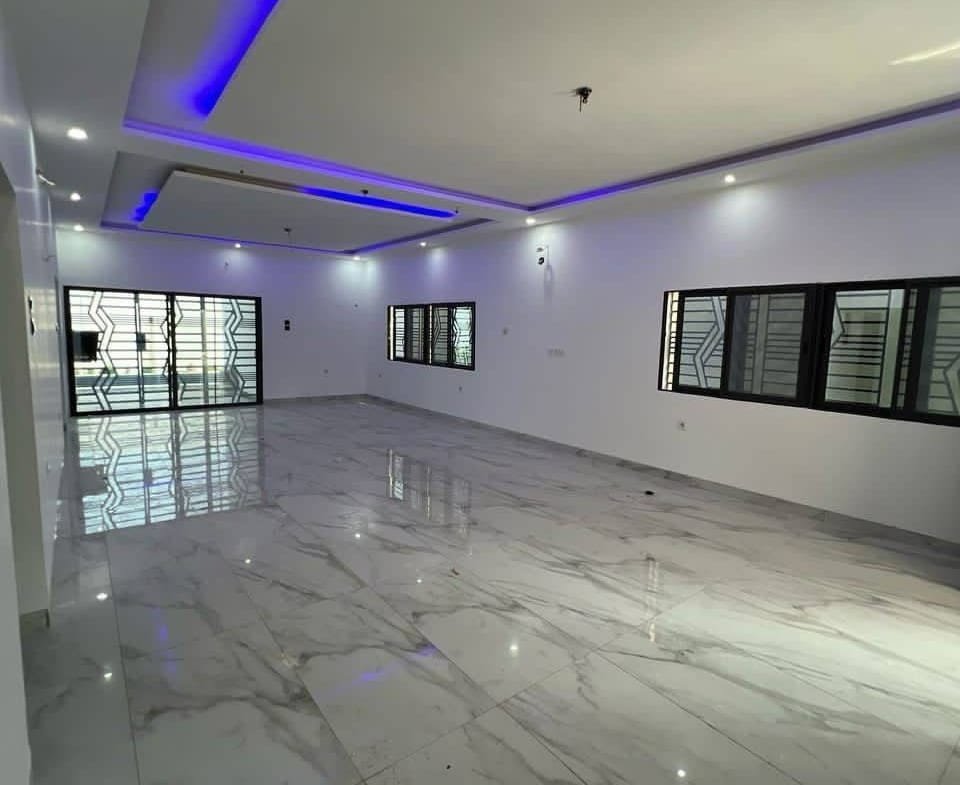 Villa avec piscine 3 chambres à louer - Haie Vive, Cotonou