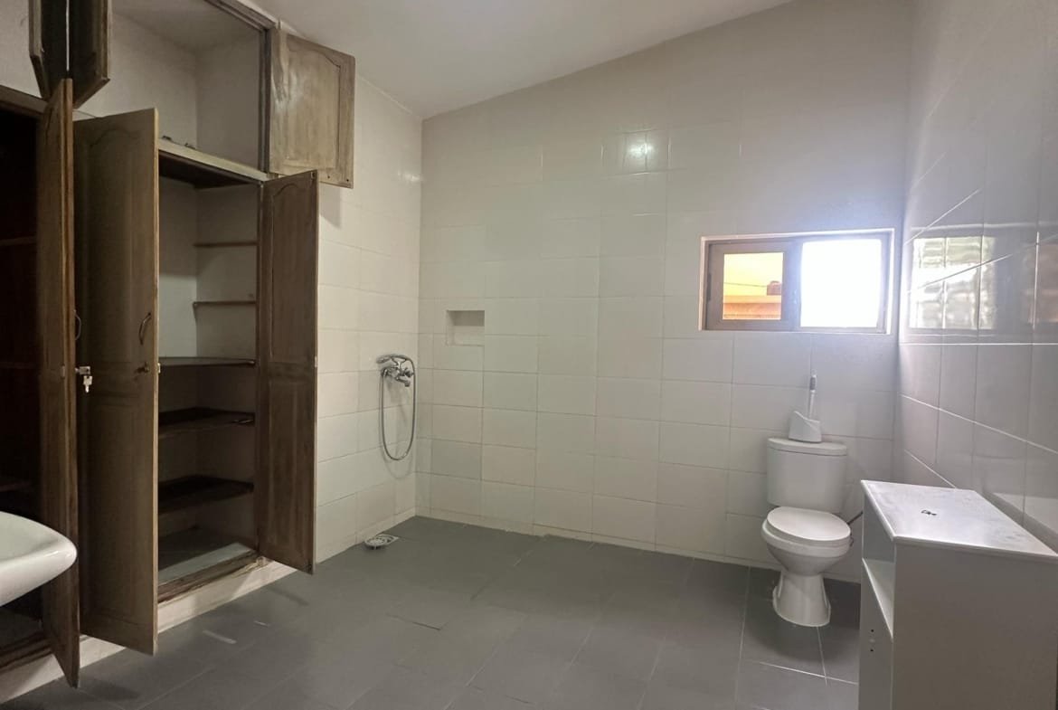 Villa duplex meublée à louer - Haie Vivie, Cotonou - BENIN-IMMO