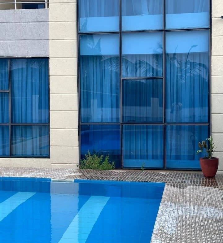 Villa meublée avec piscine vue sur mer à louer à Cotonou - BENIN-IMMO