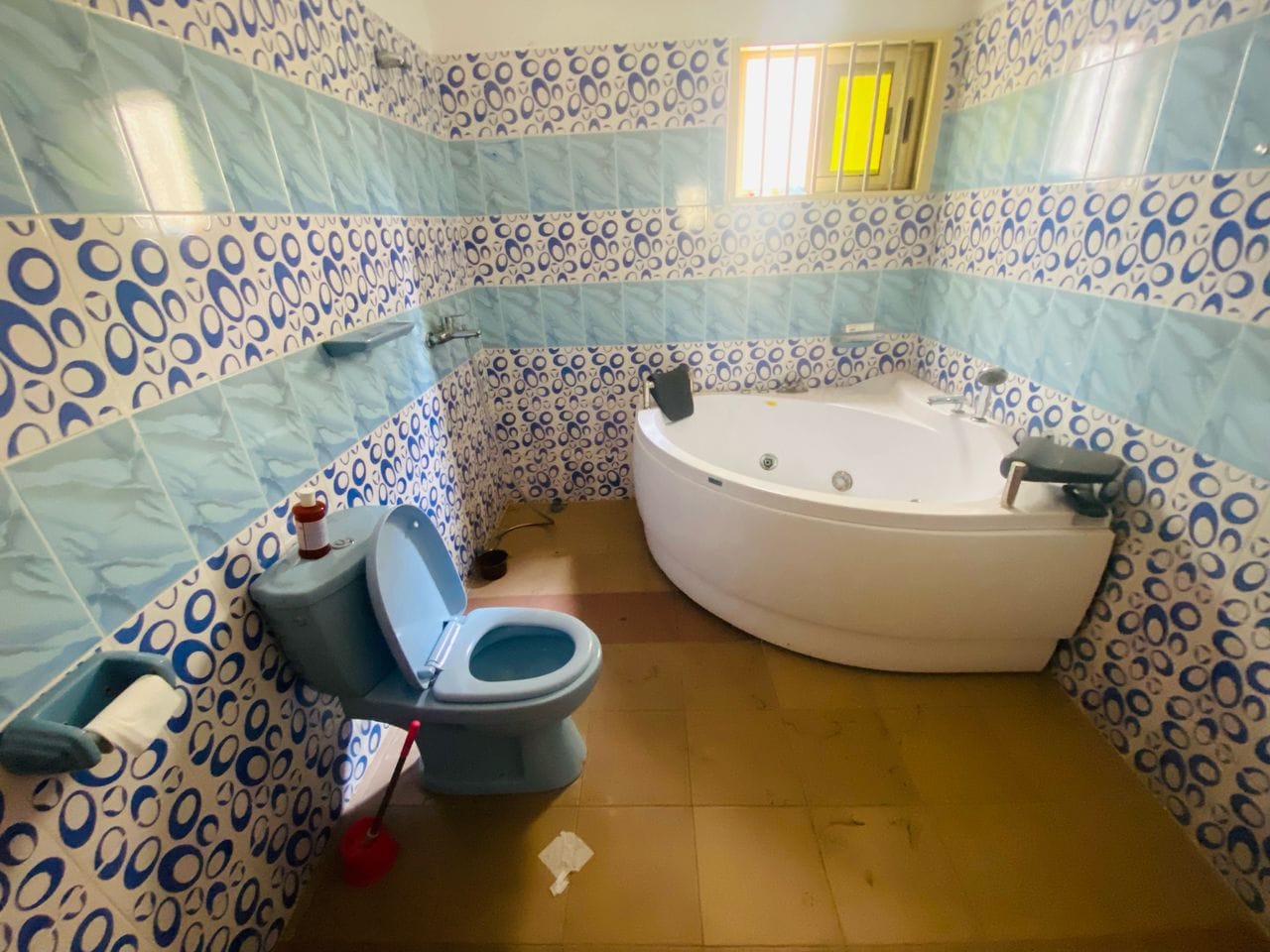 Vente Villa R+2 de 6 Chambres à Fidjrossè