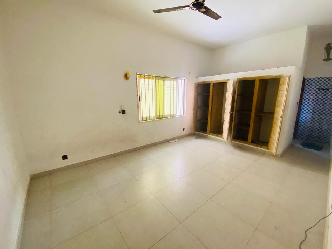 Vente Villa R+2 de 6 Chambres à Fidjrossè