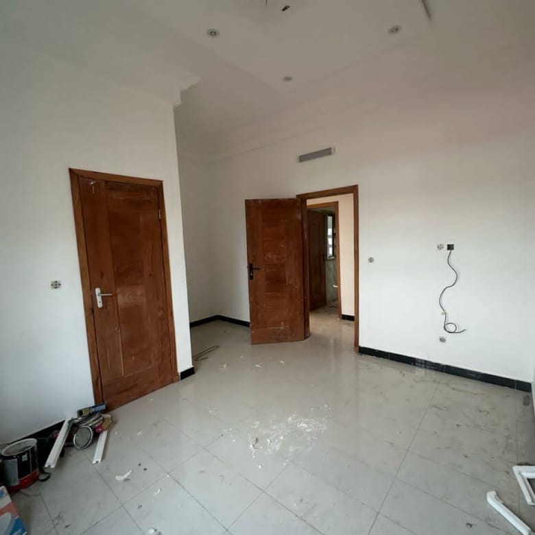 2 Chambres Salon à Louer à Fidjrossè Akogbato_12