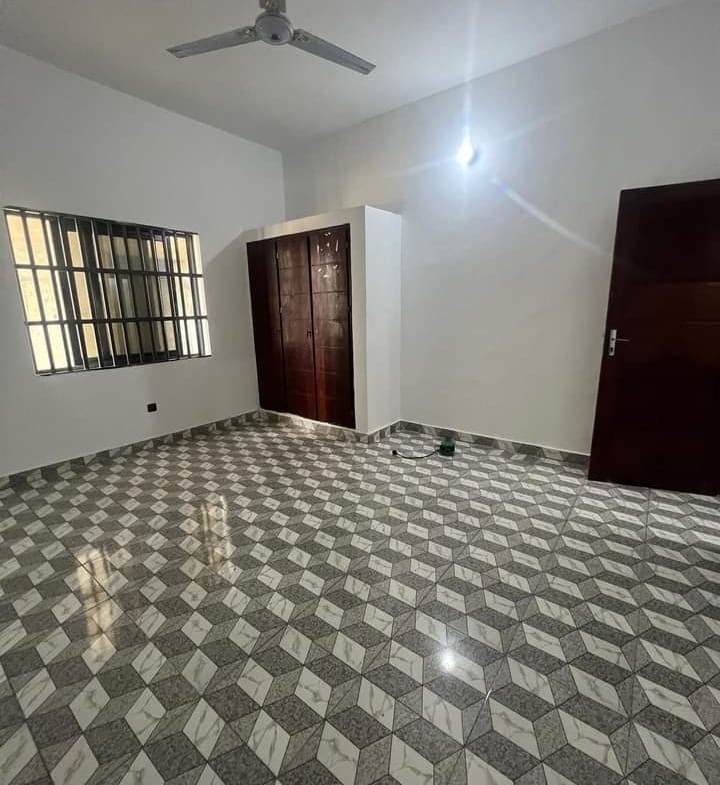 Appartement 2 Chambres Salon à Louer à Fidjrossè Plage_6