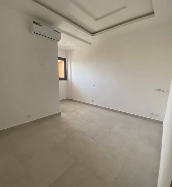Appartement 3 Chambres Climatisé à Louer à Haie Vive_8
