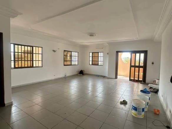 Appartement 4 chambres salon à louer à Fidjrossè_12