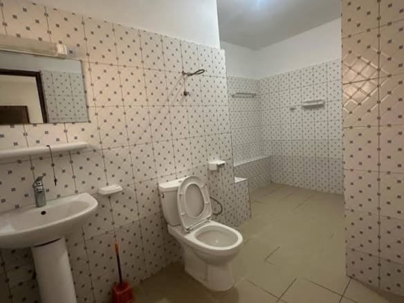Appartement 4 chambres salon à louer à Fidjrossè_7