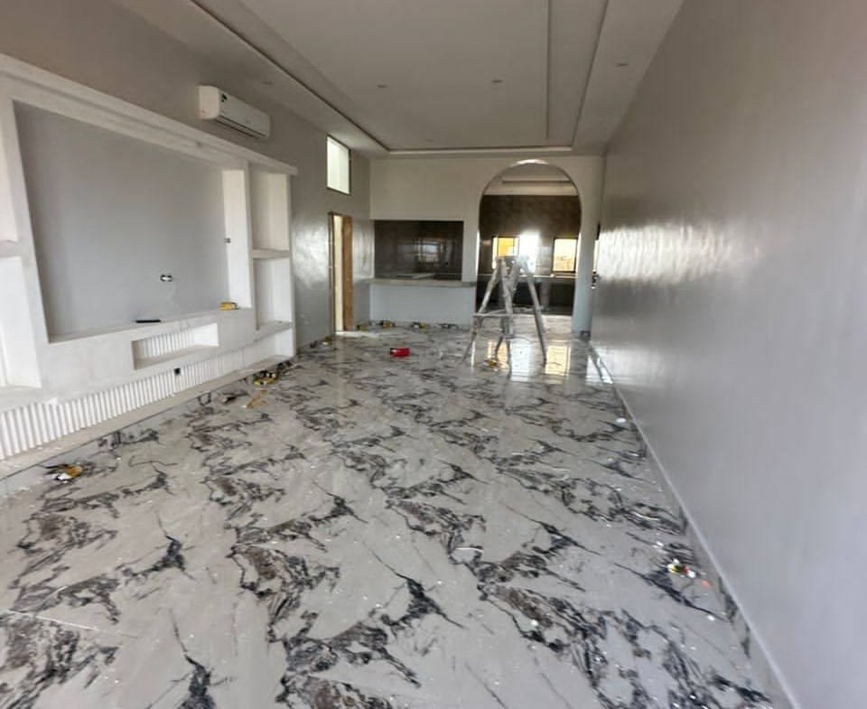 Appartement 5 chambres salon à louer à Fidjrossè