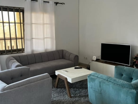 Appartement Meublé 2 Chambres à Louer à Fidjrossè