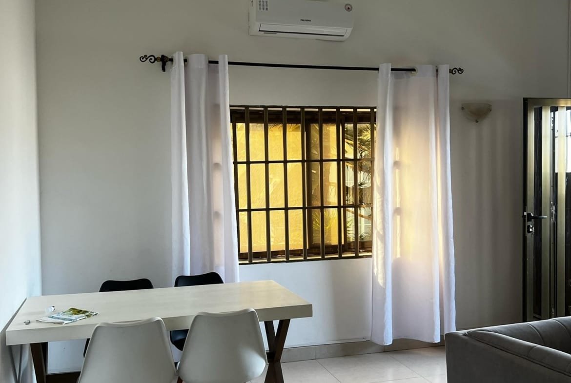 Appartement Meublé 2 Chambres à Louer à Fidjrossè
