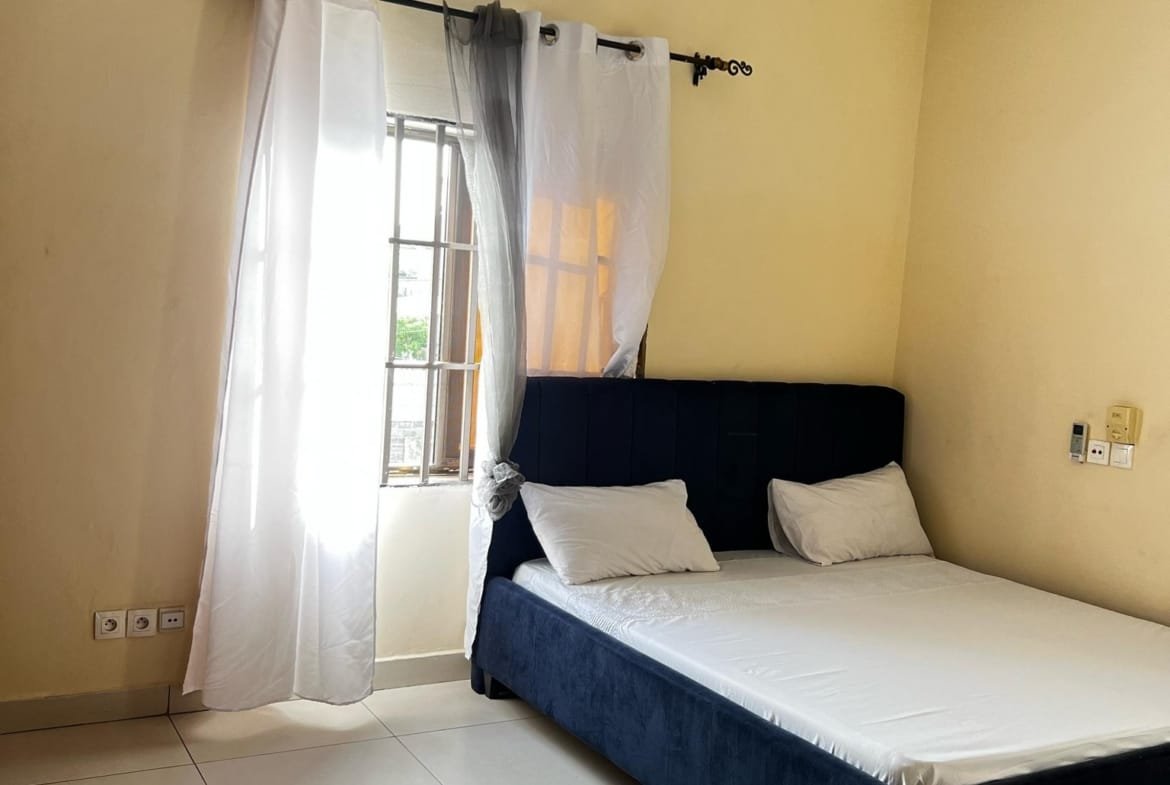 Appartement Meublé 2 Chambres à Louer à Fidjrossè