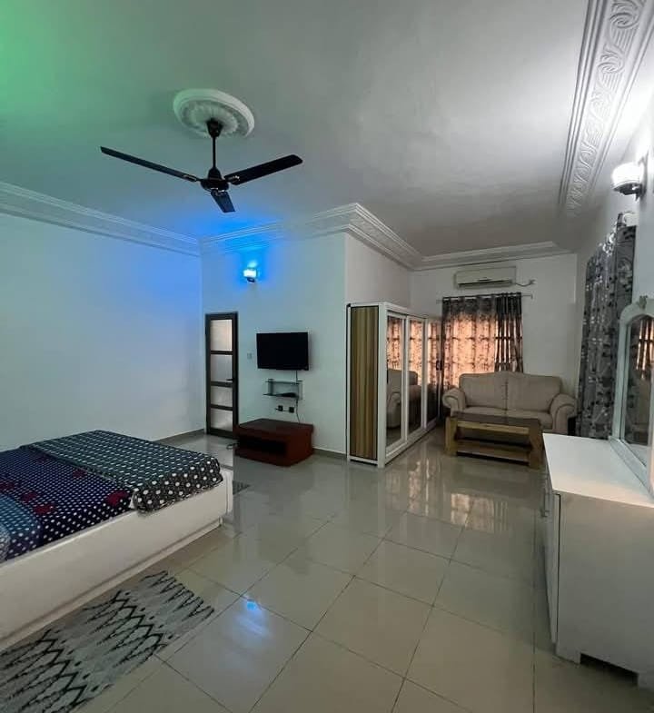 Appartement meublé 3 Ch à louer à Fidjrossè Plage_3