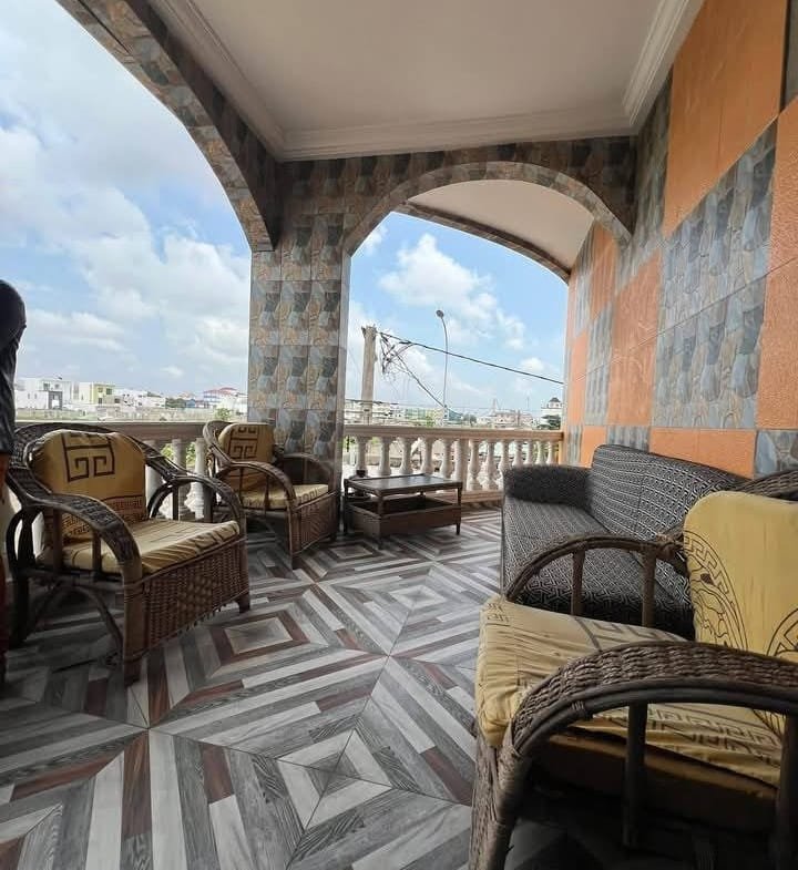 Appartement meublé 3 Ch à louer à Fidjrossè Plage_5