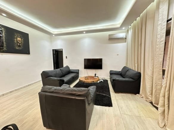 Appartement meublé avec jacuzzi à louer à Fidjrossè_11