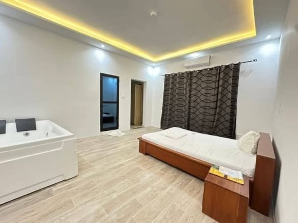 Appartement meublé avec jacuzzi à louer à Fidjrossè_4