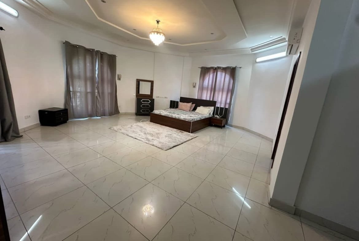 Appartement meublé avec piscine Haie Vive - BENIN-IMMO