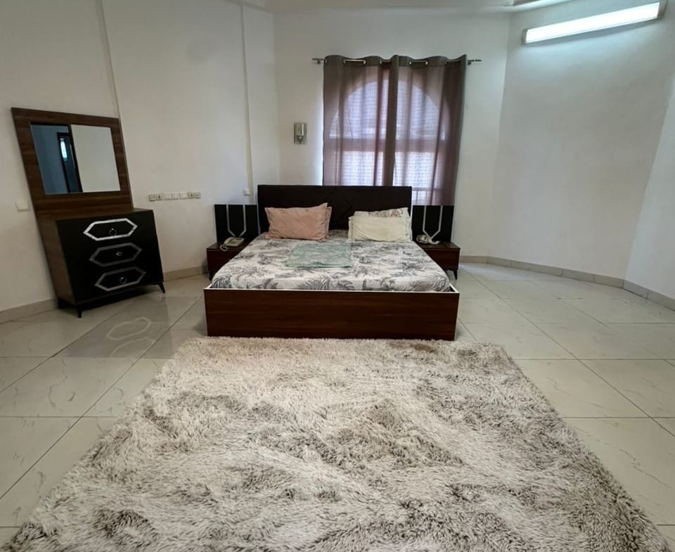Appartement meublé avec piscine Haie Vive - BENIN-IMMO
