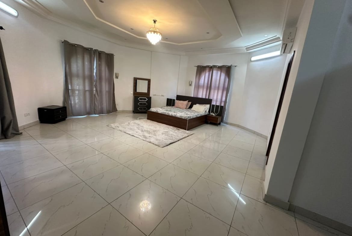 Appartement meublé avec piscine Haie Vive - BENIN-IMMO