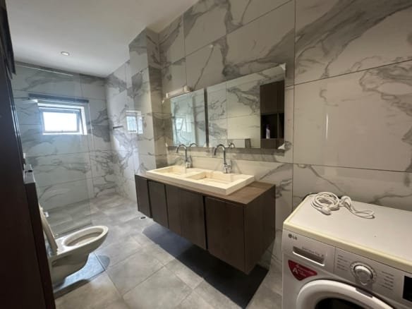 Appartement meublé avec vue sur mer à louer à Fidjrossè Plage_4