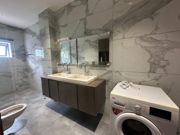 Appartement meublé avec vue sur mer à louer à Fidjrossè Plage_9